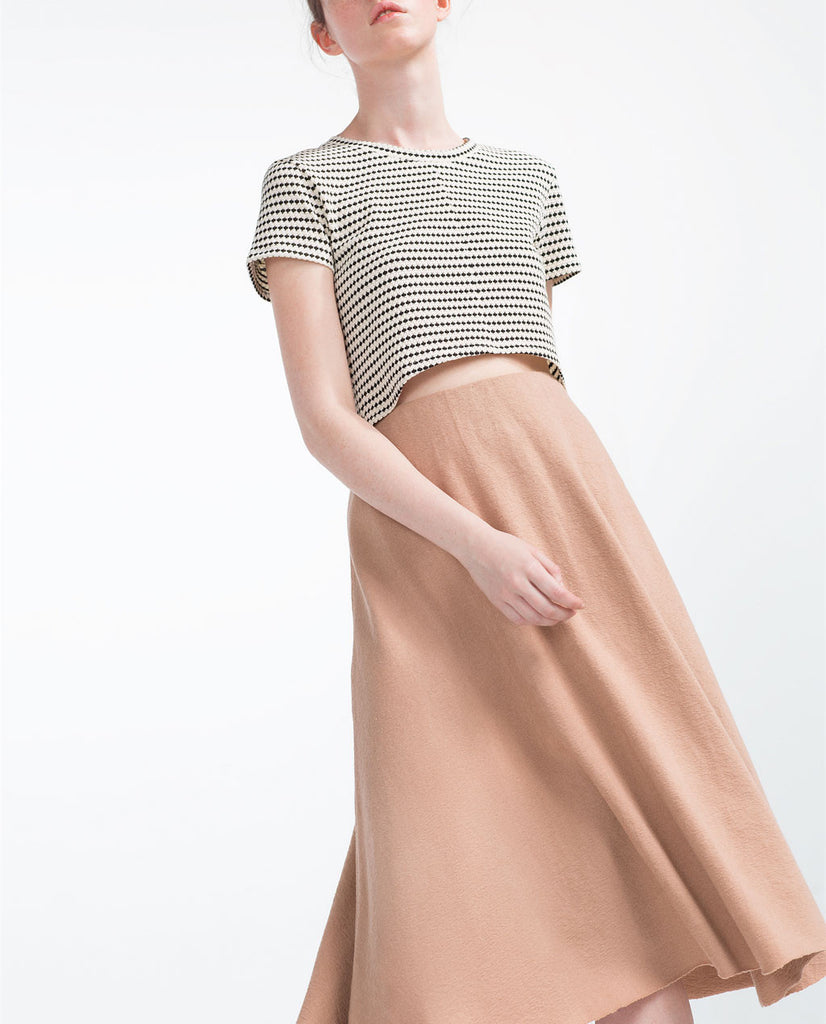 MID-LENGTH SKIRT