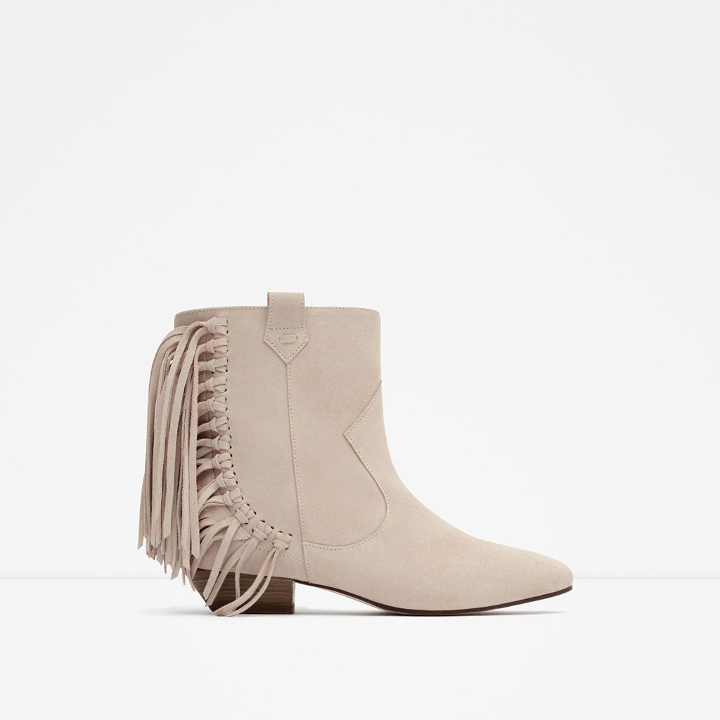 FLAT LEATHER ANKLE BOOTS WITH FRINGE