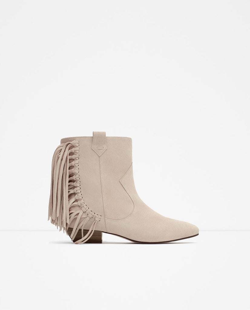 FLAT LEATHER ANKLE BOOTS WITH FRINGE