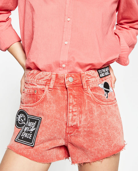 SHORTS WITH PATCHES